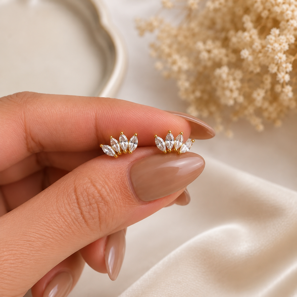Laurel Leaf Ball Back Stud