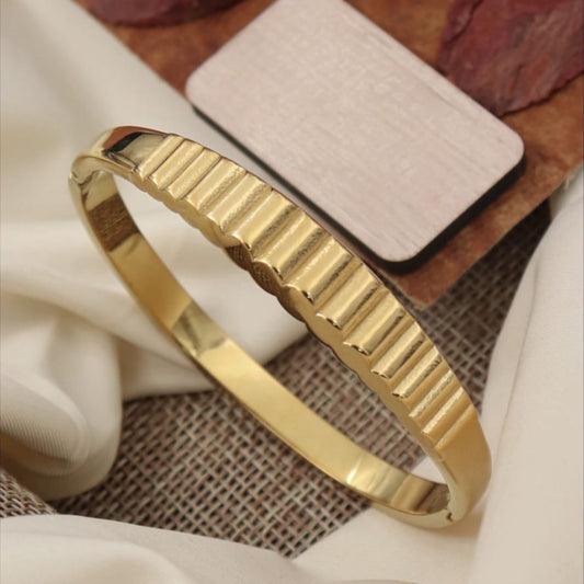 Gold Plated Line Kada