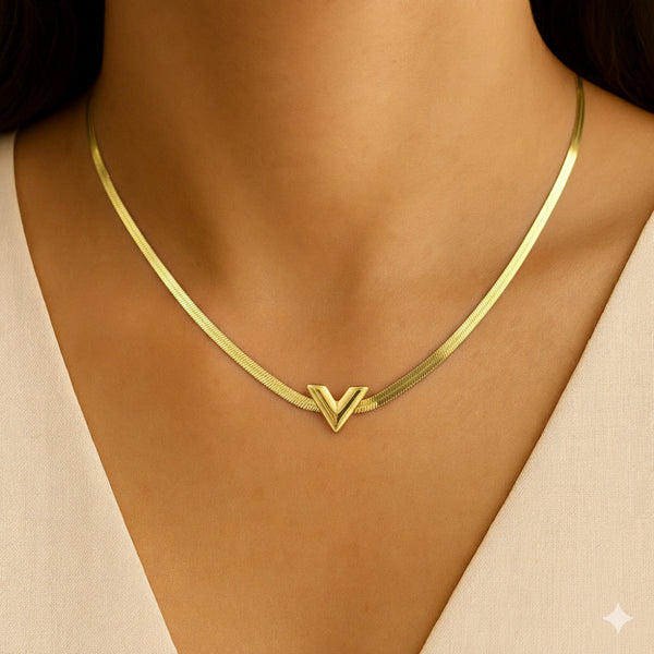 V Pendant snake Chain Necklace
