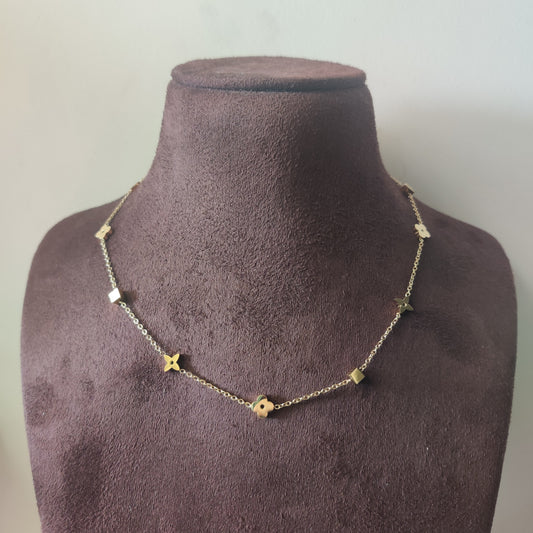 Clover cube Necklace