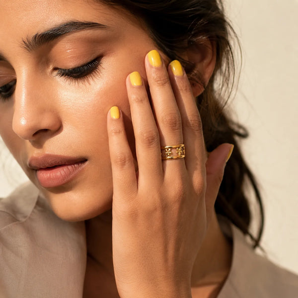 Daisy Charm Ring