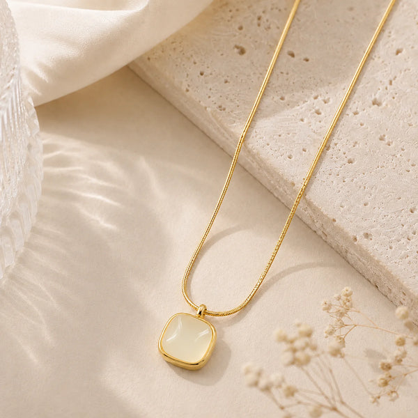 Emerald Glow Necklace