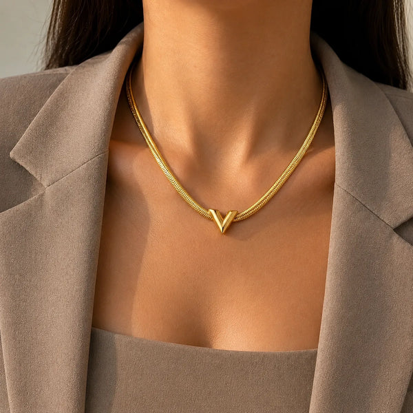 V Pendant snake Chain Necklace