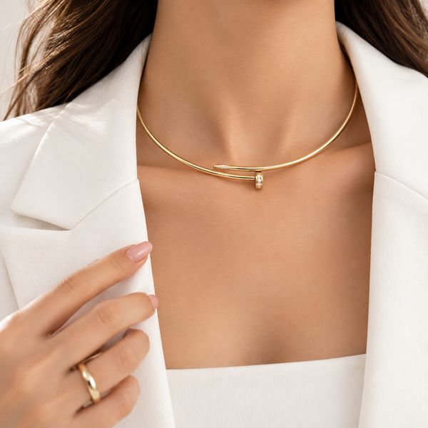 Nail Choker with Diamond