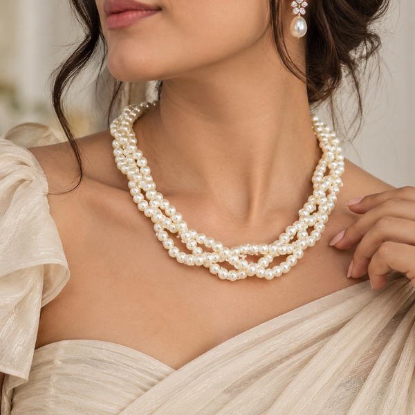 Triple layer Pearl Choker