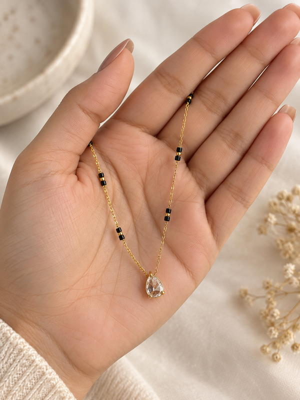 Siya Minimal Teardrop Solitaire Mangalsutra