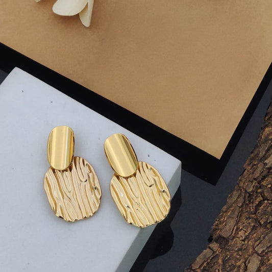 Trendy Gold Statement Dangle Earrings