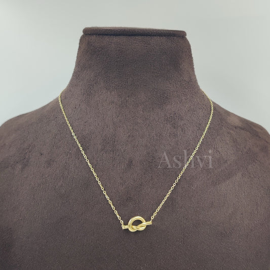 Knot Necklace