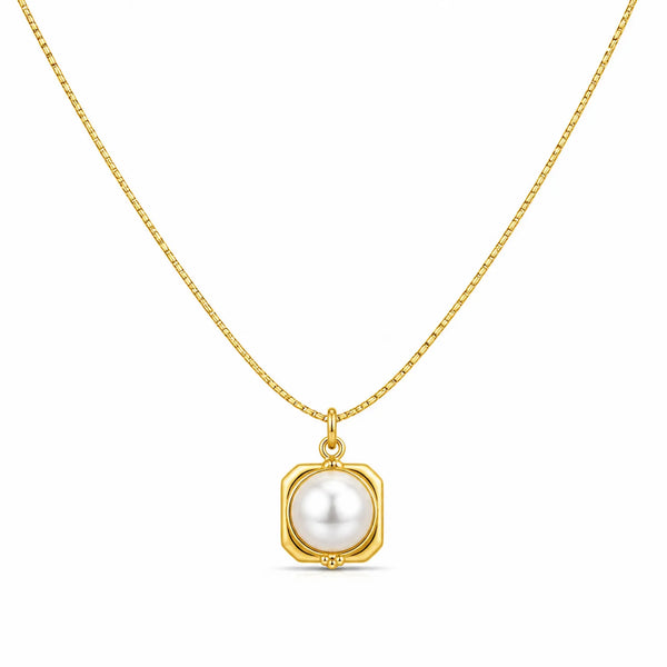 Regal Pearl Necklace