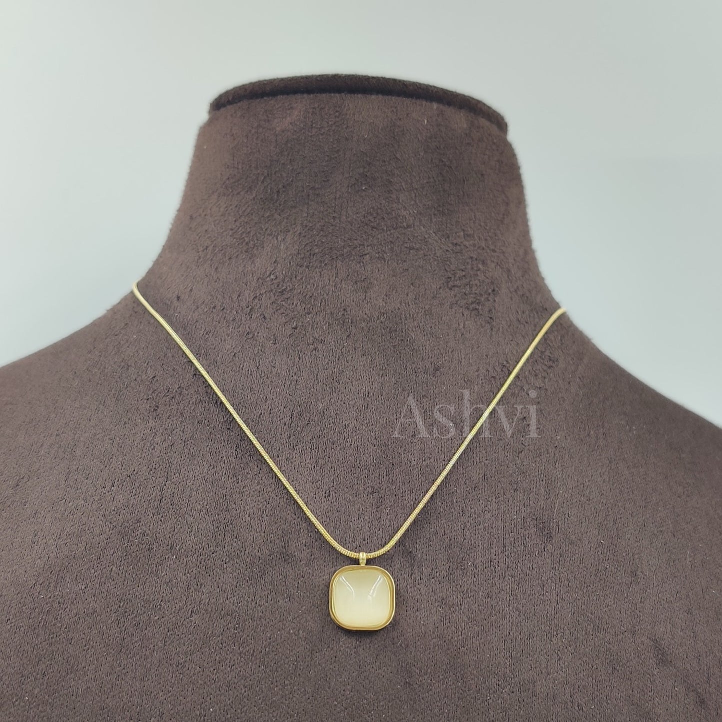 Single Stone Necklace