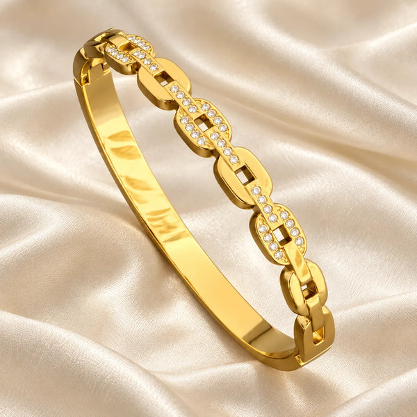 Aurelia Oval Link Crystal Gold Kada
