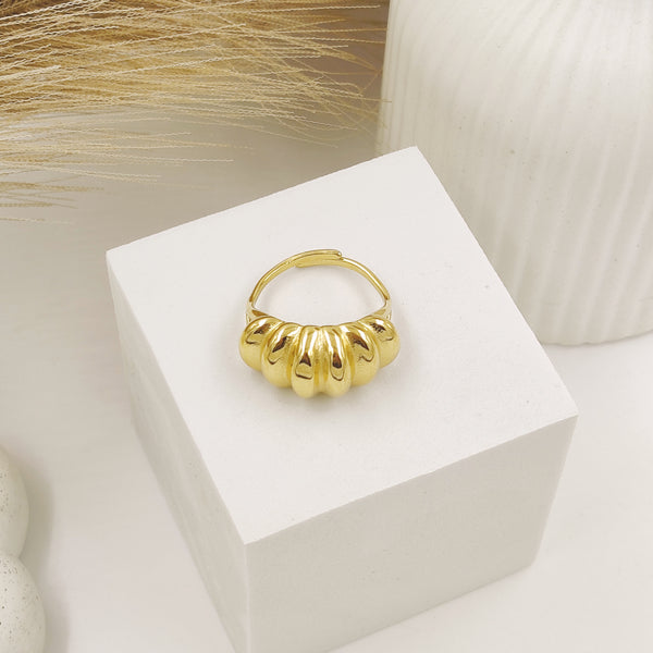 Croissant Ring