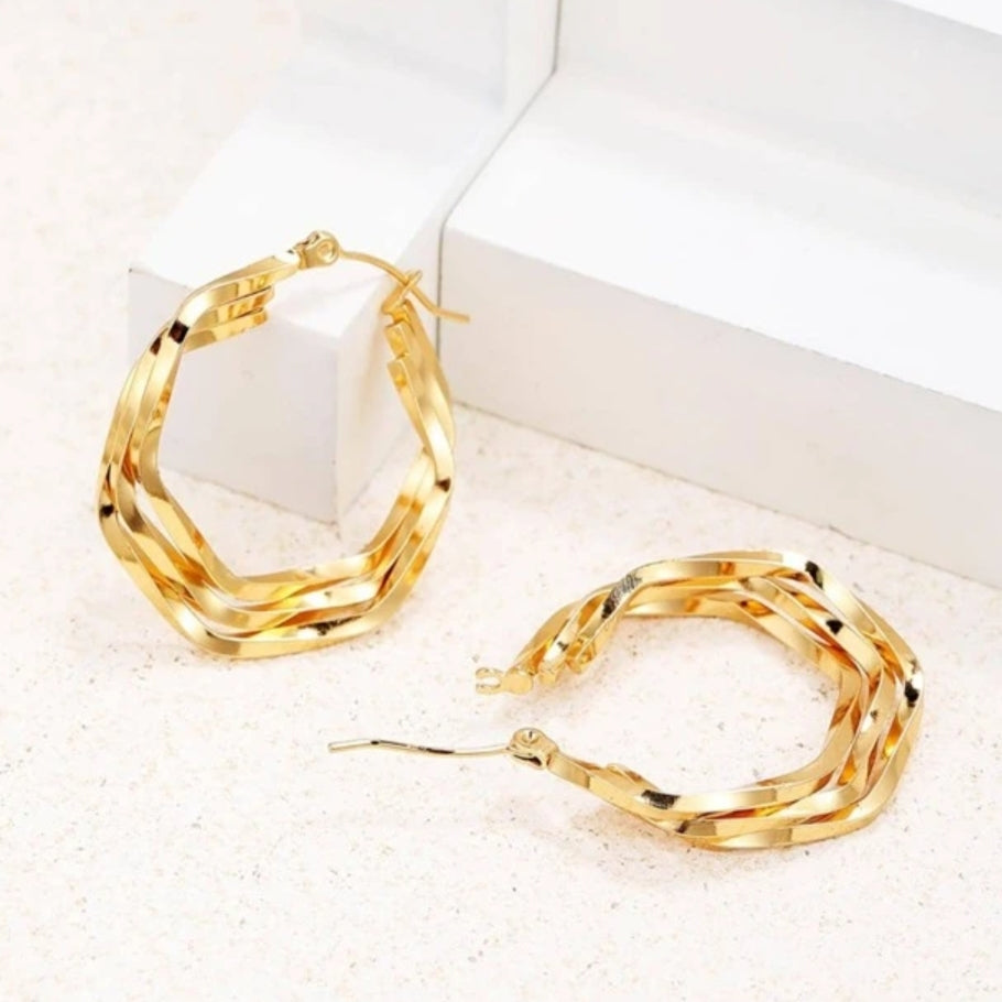 Line Twist Hoop Earrings