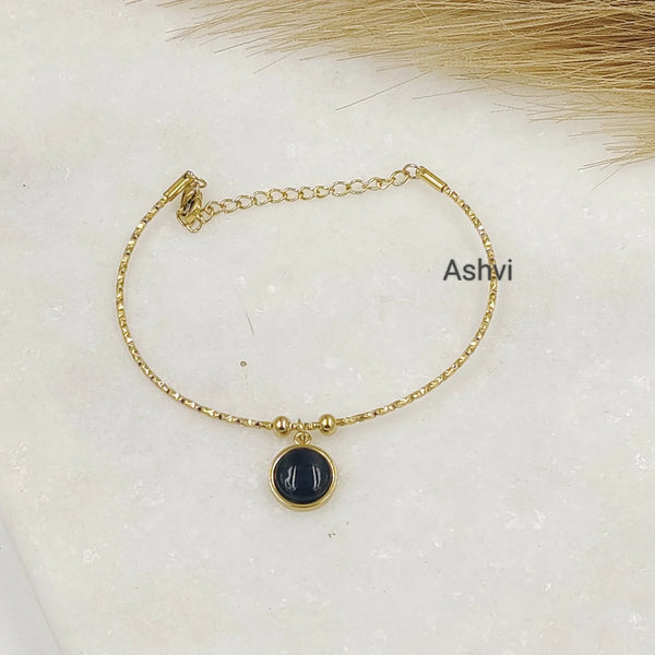 Single Coin Wire Charm Bracelet
