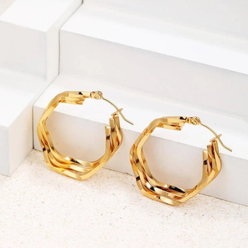 Line Twist Hoop Earrings