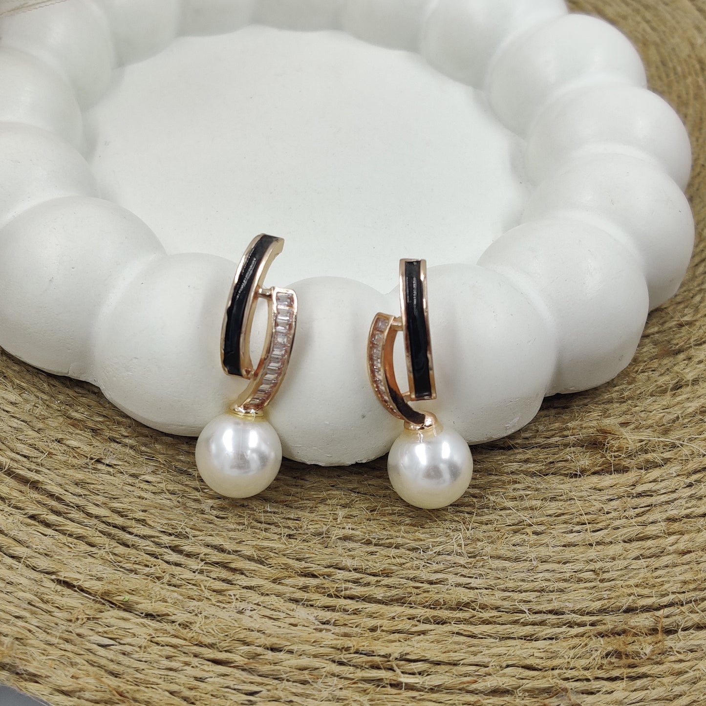 Shell Pearl Earrings