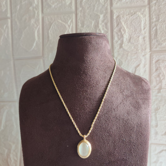 Oval Medallion Pendant Necklace